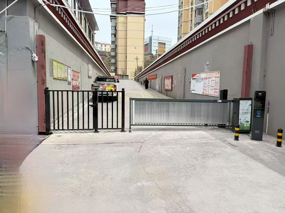 越西县中学