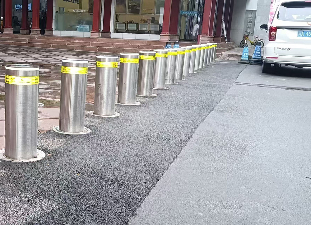 巴中龙湖中学